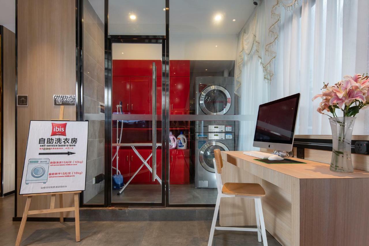 Ibis Hotel Emeishan Exteriör bild