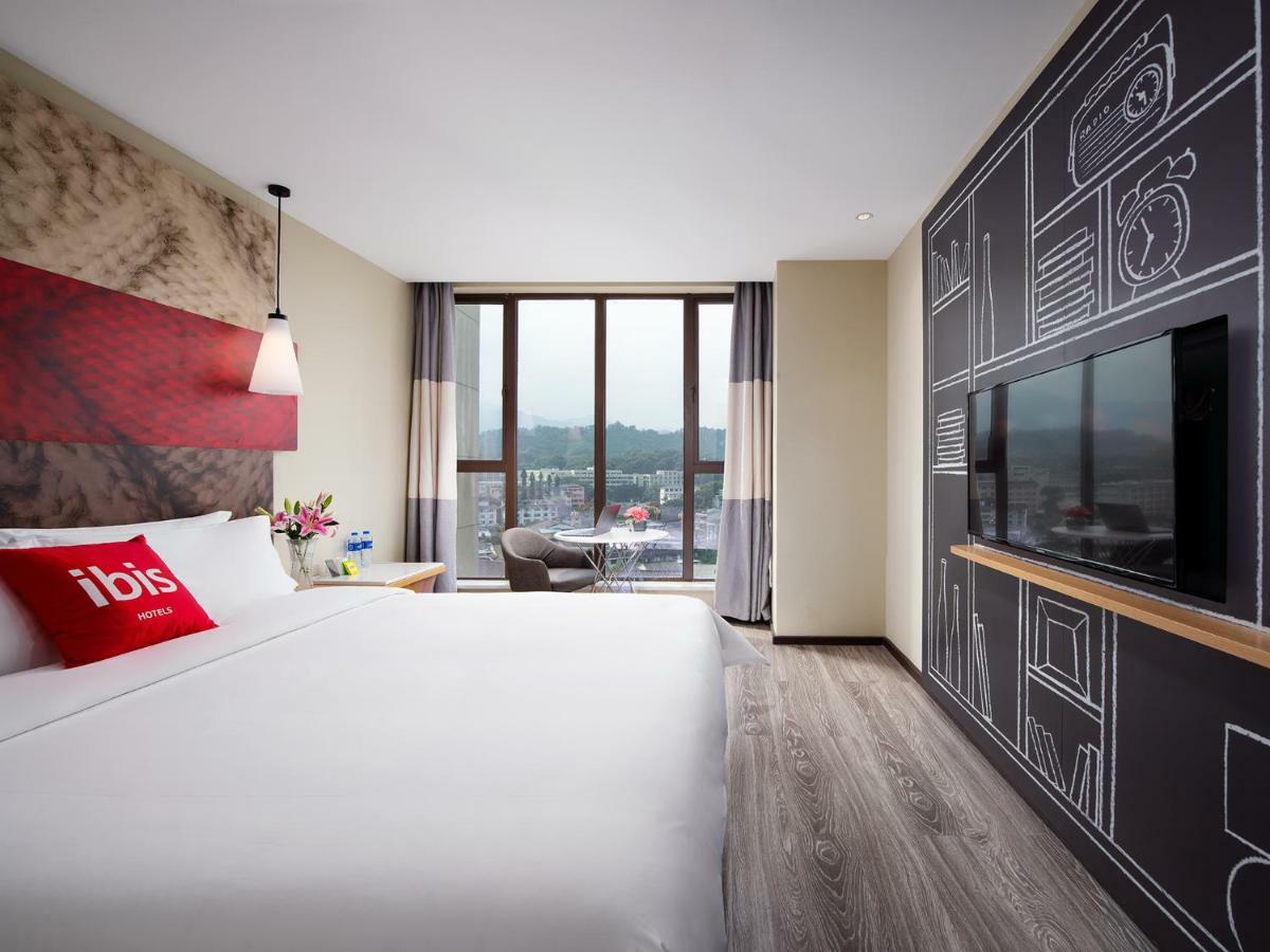 Ibis Hotel Emeishan Exteriör bild
